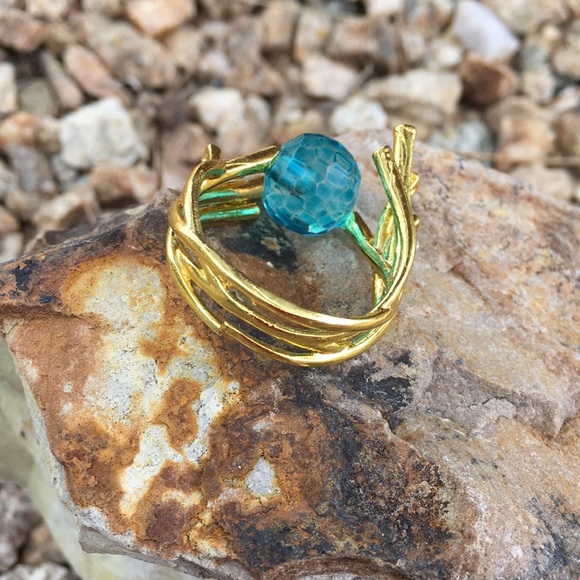 Gold branch ring with rhinestone accents… - Picture 3 of 9